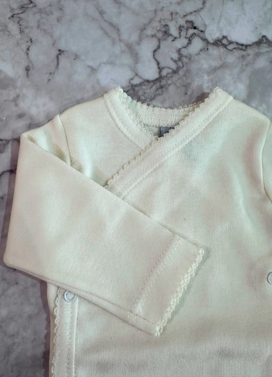 Body cruzado prematuro crudo