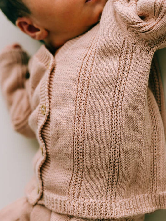 Conjunto de chaqueta y pantalón rosa
