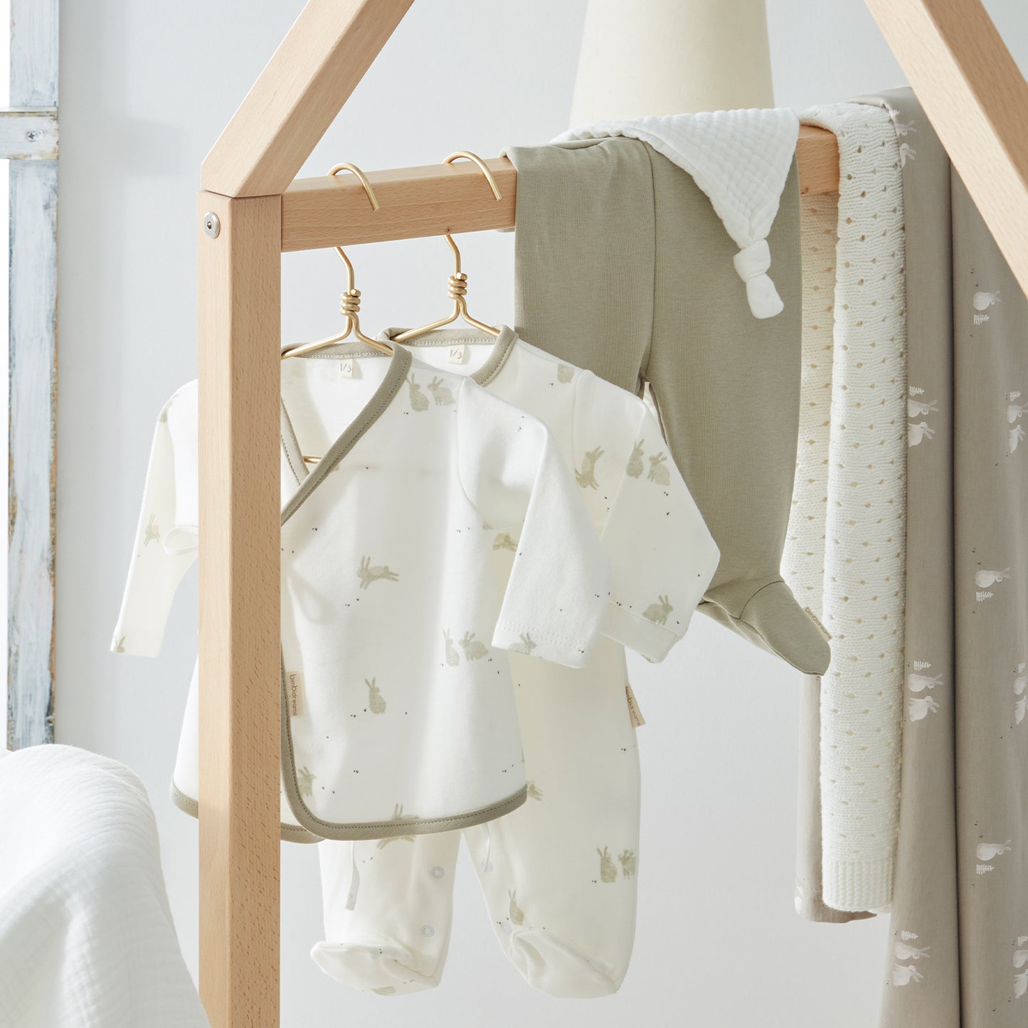 Conjunto jubon y polaina Bunny