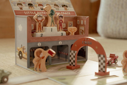 CAJA DE JUEGO CON PISTA CARRERAS FSC LITTLE DUTCH
