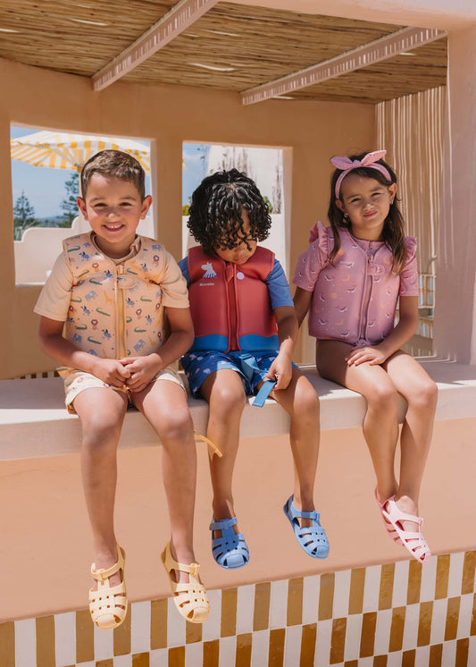 Cómo elegir el chaleco flotador ideal para tu hijo: guía por edades y modelos