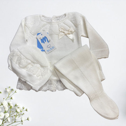 Canastilla Conjunto BLANCA con toquilla a juego