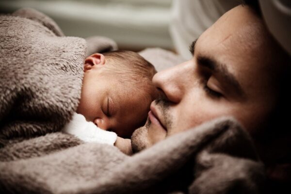música relajante para bebés + cómo hacer dormir a tu bebé recién nacido