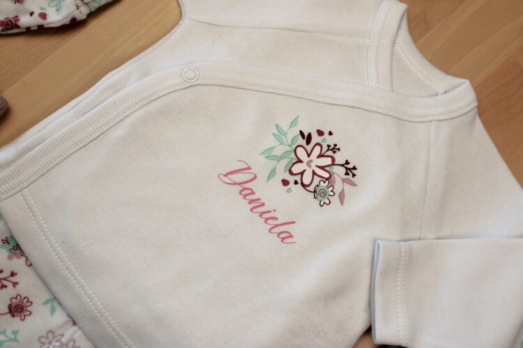 Set de nacimiento Flowers Personalizado - Imagen 2