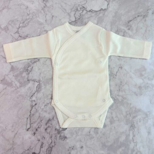 Body cruzado prematuro crudo